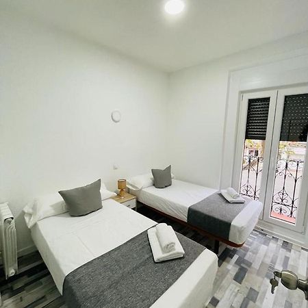 Hostal Noche Y Dia Madrid Exterior photo