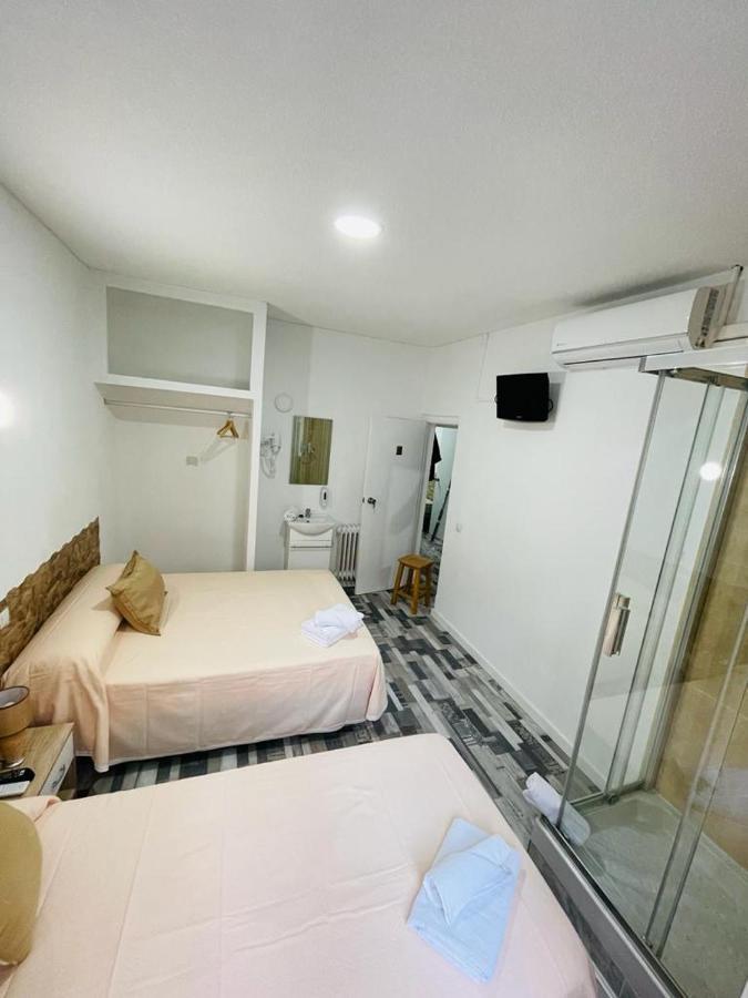 Hostal Noche Y Dia Madrid Exterior photo