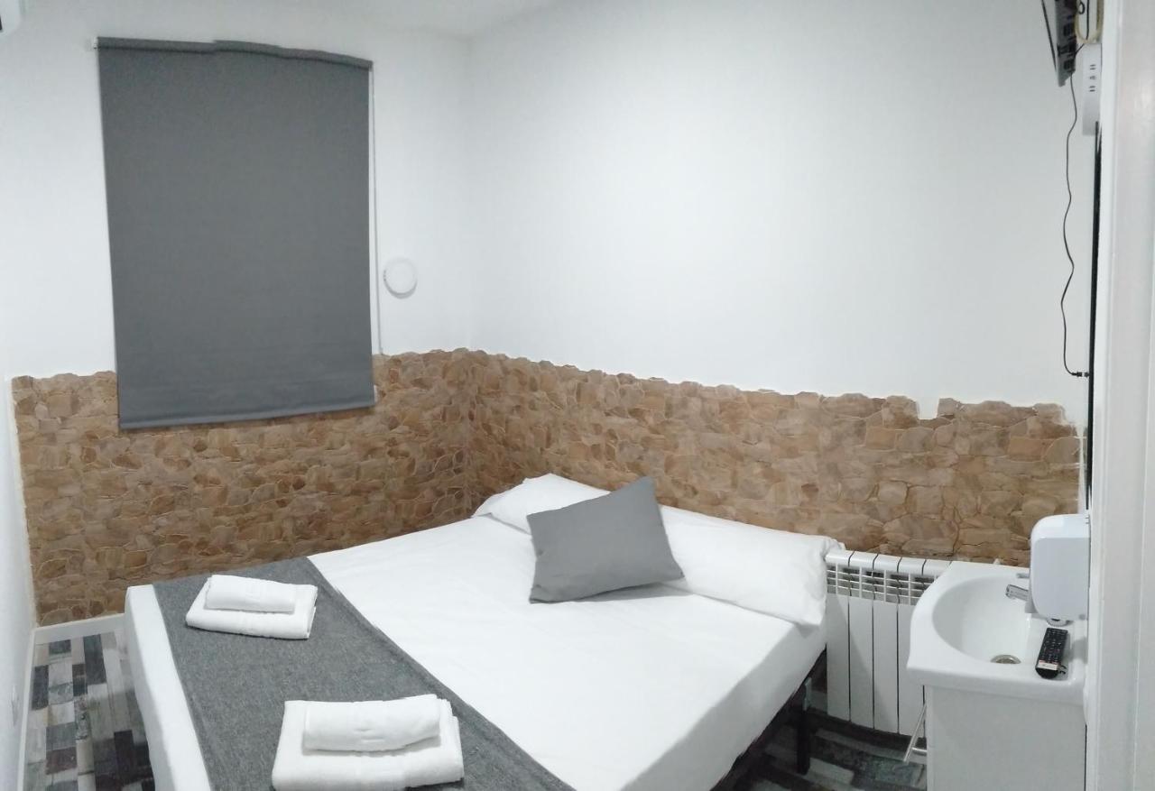 Hostal Noche Y Dia Madrid Exterior photo
