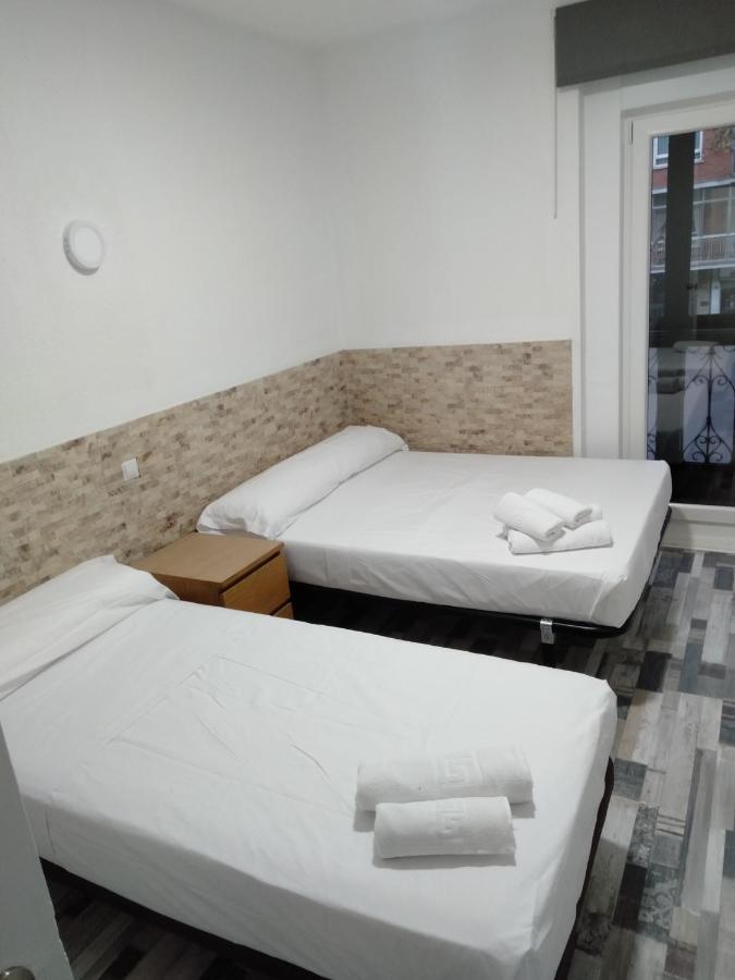 Hostal Noche Y Dia Madrid Exterior photo